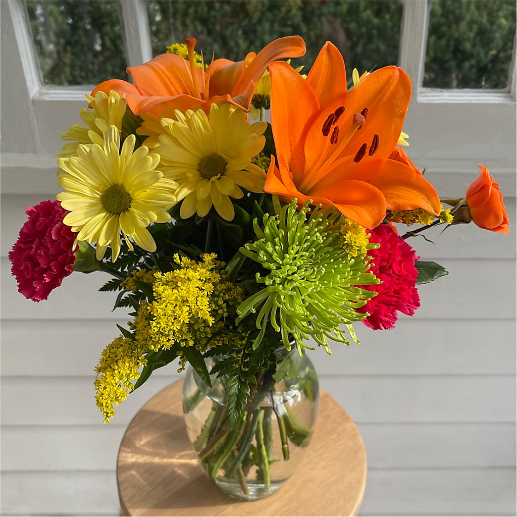 Bold & Bright – A Florist Original –  Tom Thumb, Pleasanton CA