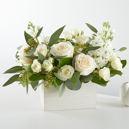 Fresh Linen Box Bouquet –  Tom Thumb, Pleasanton CA