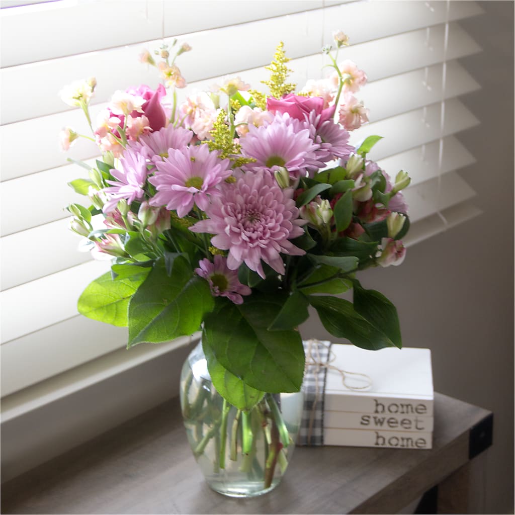 Pastel Traditions - A Florist Original –  Tom Thumb, Pleasanton CA