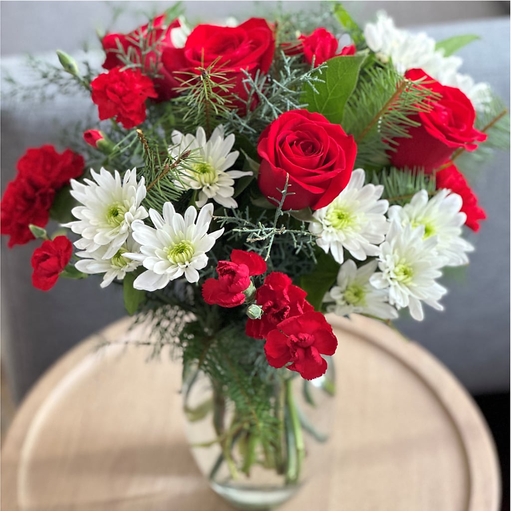 Seasonal Magic Bouquet –  Tom Thumb, Pleasanton CA