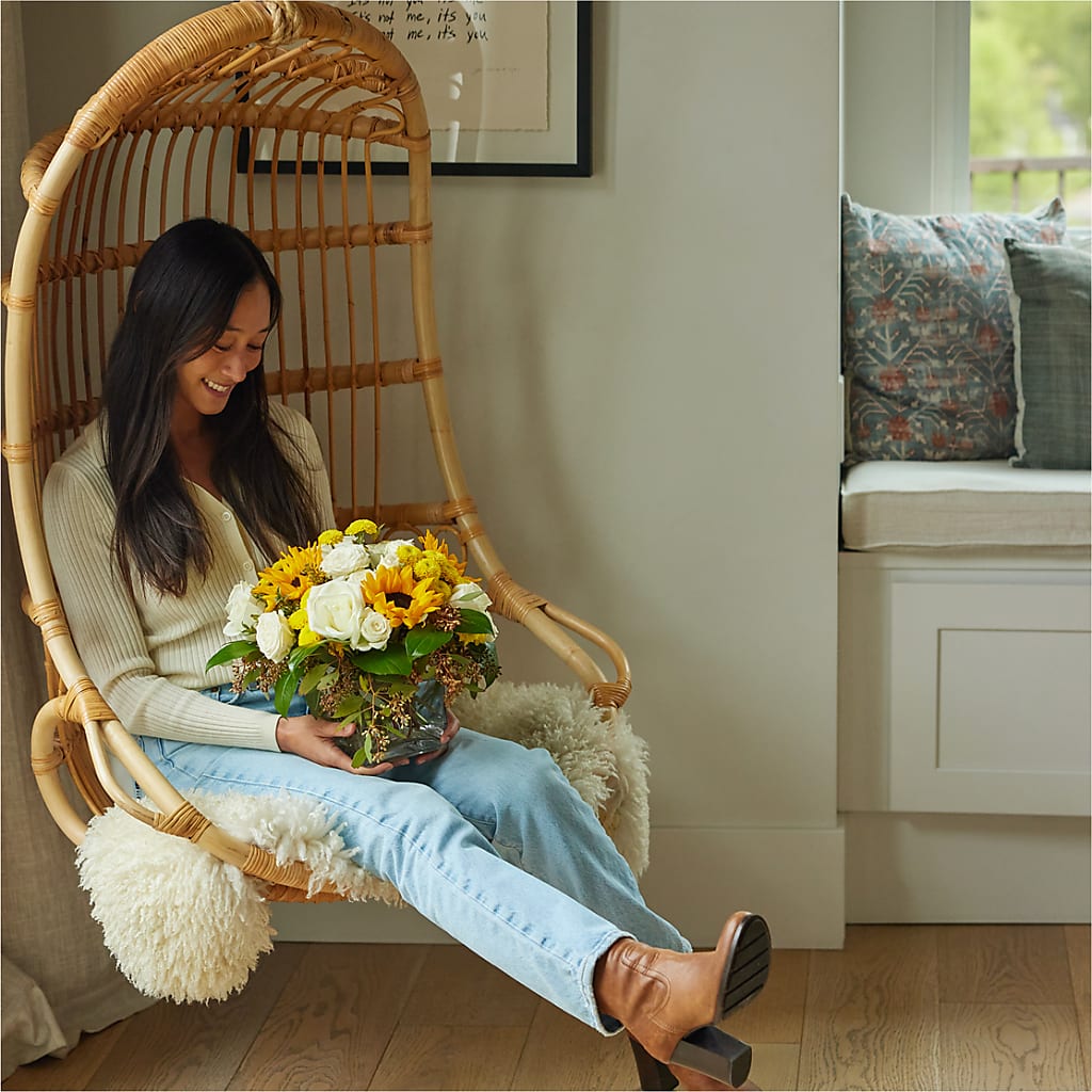 Luminous Morning Bouquet –  Tom Thumb, Pleasanton CA