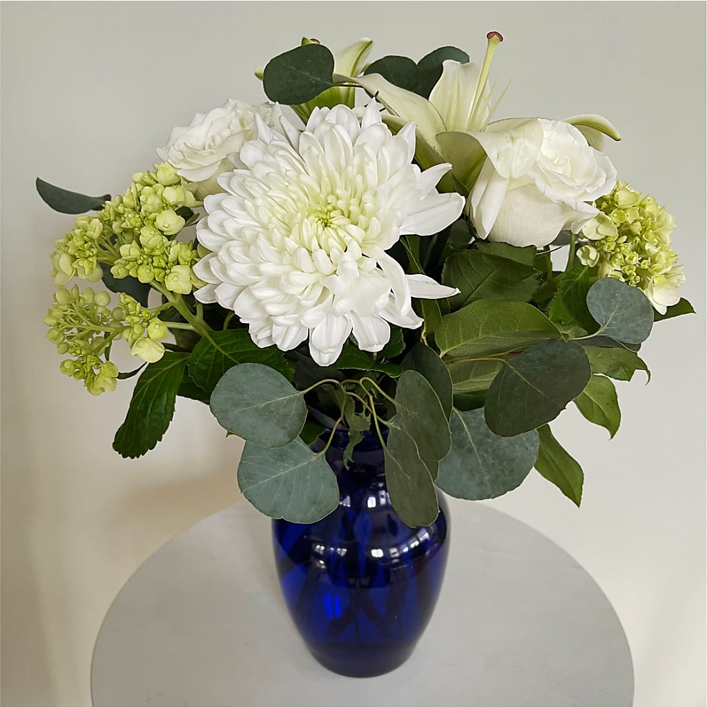 Snowy Dreams Bouquet –  Tom Thumb, Pleasanton CA