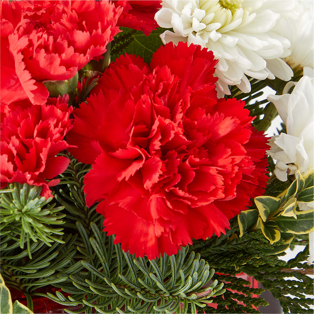 Christmas Market Bouquet –  Tom Thumb, Pleasanton CA