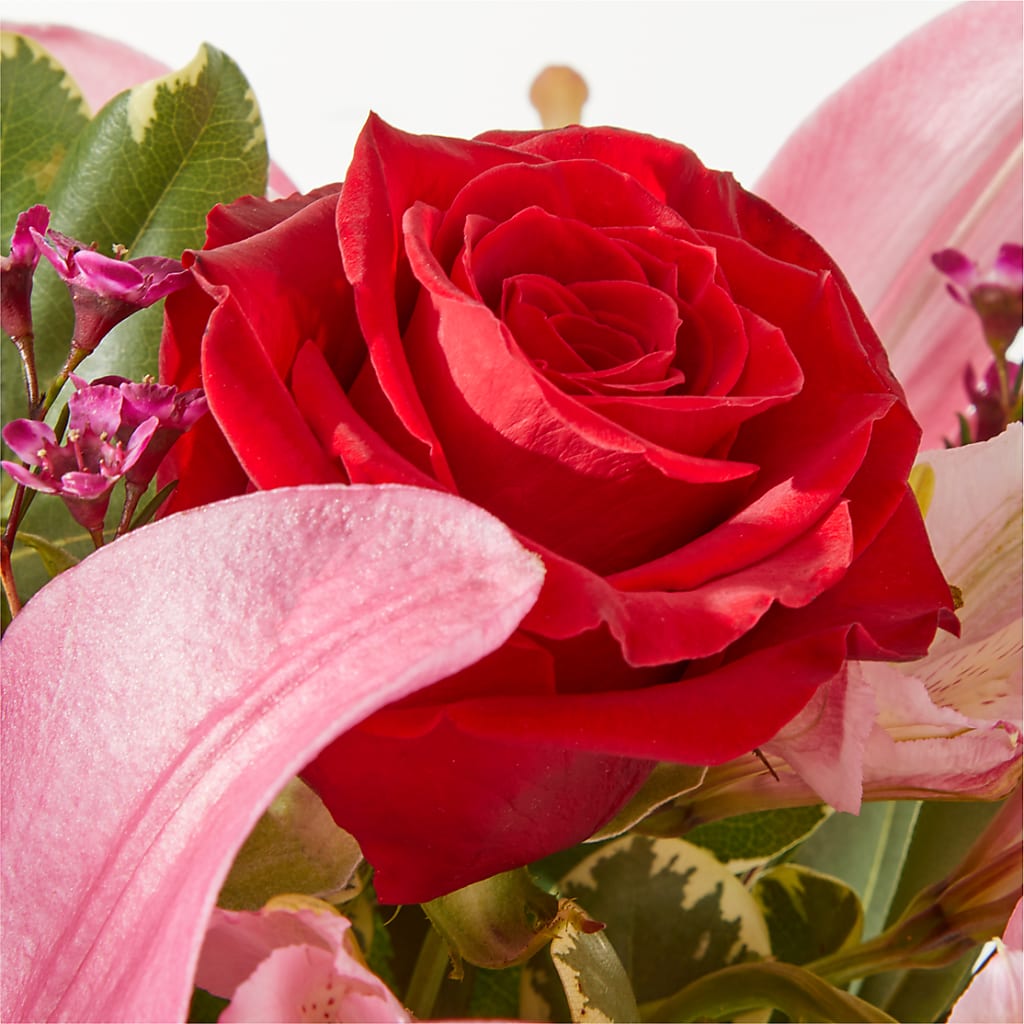 Lucky in Love Bouquet –  Tom Thumb, Pleasanton CA